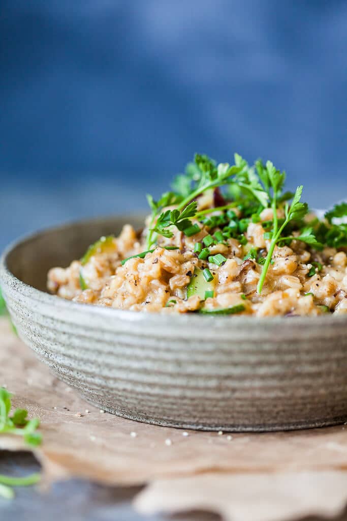 Try this delicious Vegetarian Farro Risotto for a simple and easy dinner. | www.vibrantplate.com