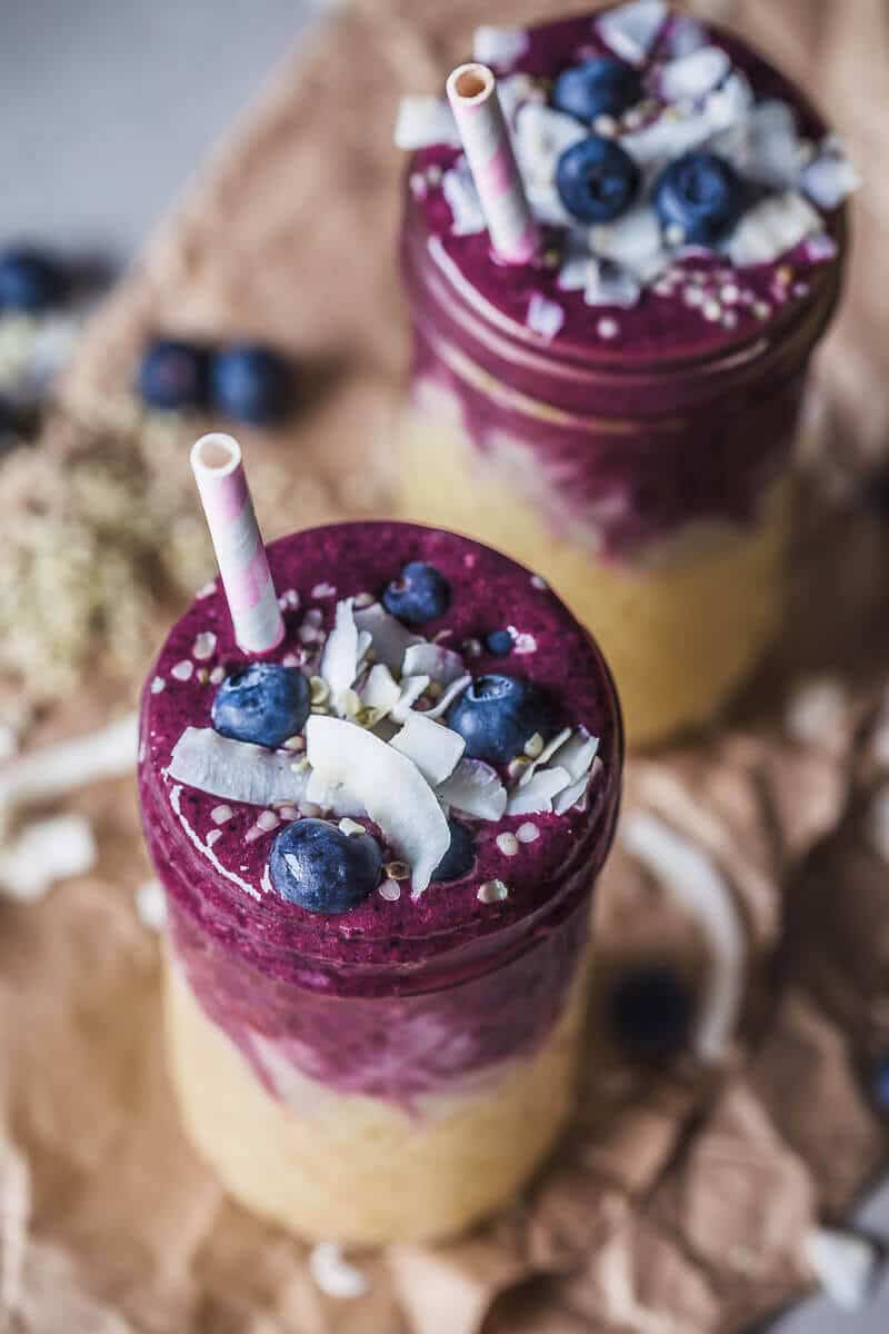 This lovely Mango Blueberry Smoothie uses frozen mango and blueberries and is perfect to maximize your nutrient intake in winter. | Vibrant Plate