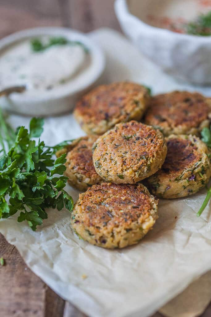 This Pan Fried Falafel is a healthier twist on the classic recipe with fewer calories, but plenty of taste. An easy 30-minute lunch idea! | www.vibrantplate.com