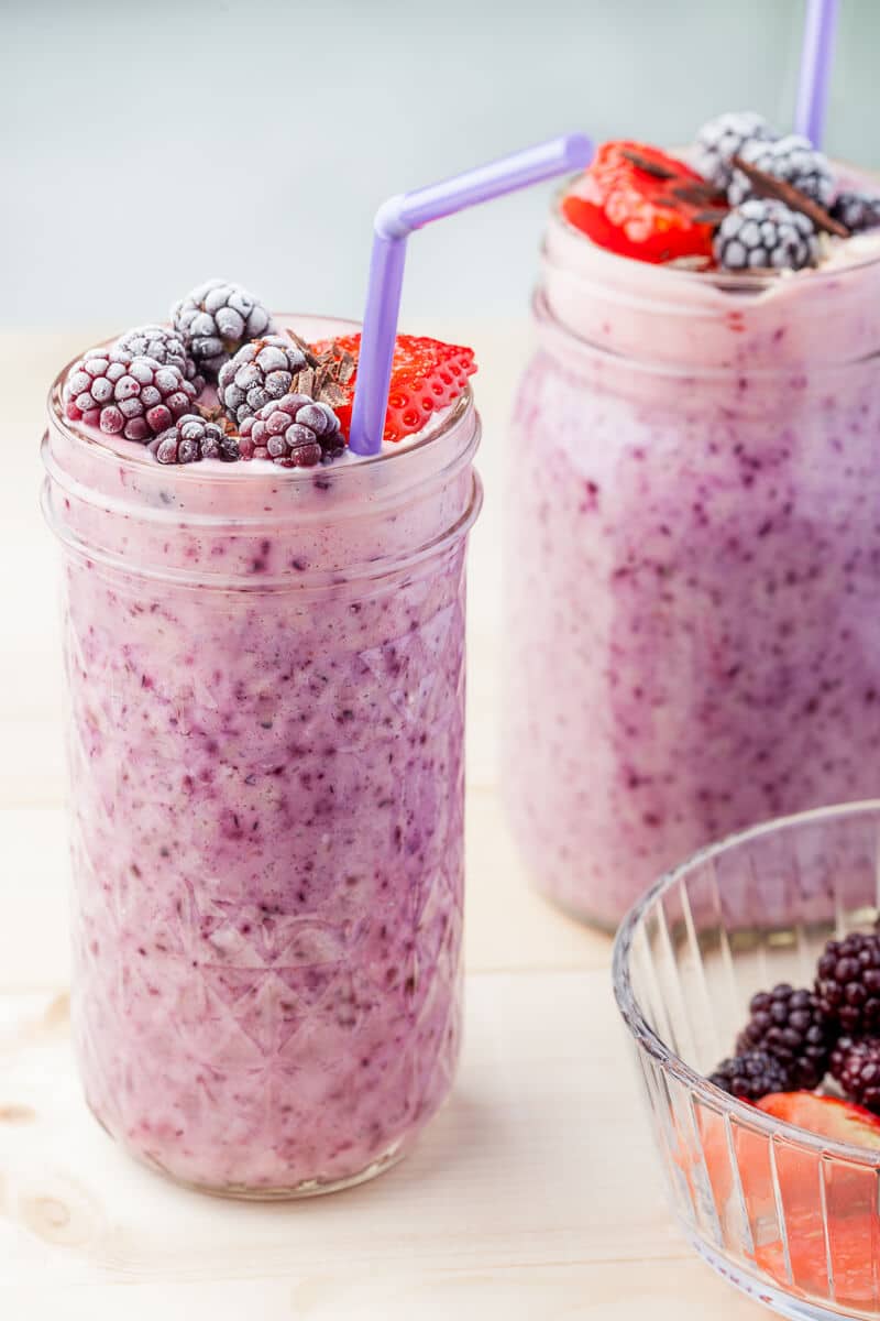 This energy-boosting Frozen Berry Smoothie is made with frozen berries that can be kept in the freezer for produce-scarce winter days. | www.vibrantplate.com