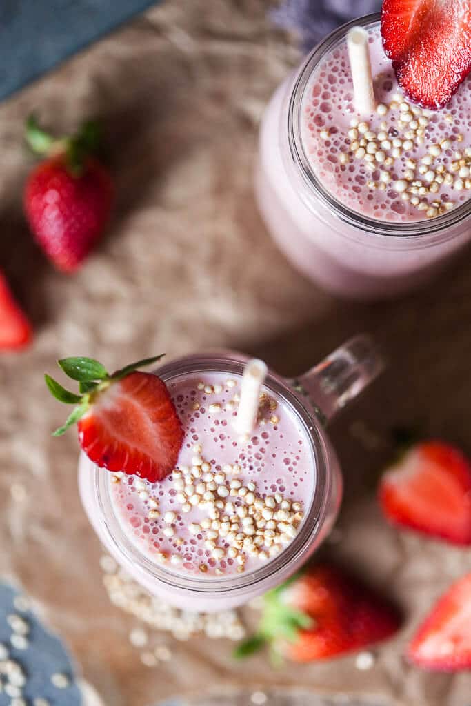 This Strawberry Banana Smoothie is a healthy breakfast option and ideal for an early spring morning. | www.vibrantplate.com