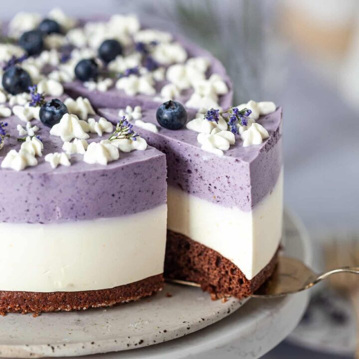 Blueberry Cake with Quark Cream