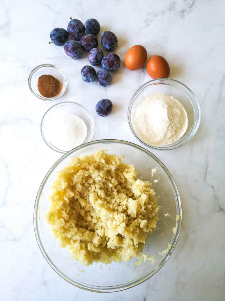 Cinnamon Plum Dumplings Ingredients