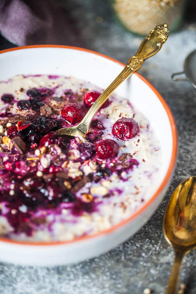 A lovely dish of Sour Cherry Overnight Oats is a great vegan breakfast! | www.vibrantplate.com