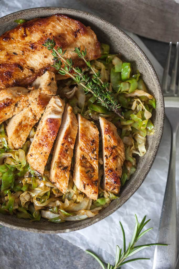 An easy summer dinner, this Rosemary Grilled Chicken on Cabbage is delicious, gluten-free and dairy-free. | www.vibrantplate.com