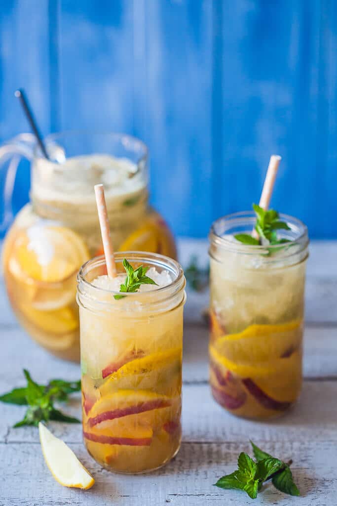 Summer Peach Lemonade has no added sugars and is the perfect drink to keep you cool this summer. | www.vibrantplate.com