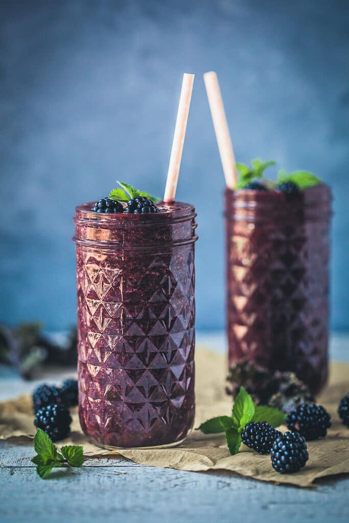 A Quick and Healthy drink, this Blackberry Kale Smoothie is packed full of vitamins and antioxidants, dairy-free and vegan! | www.vibrantplate.com