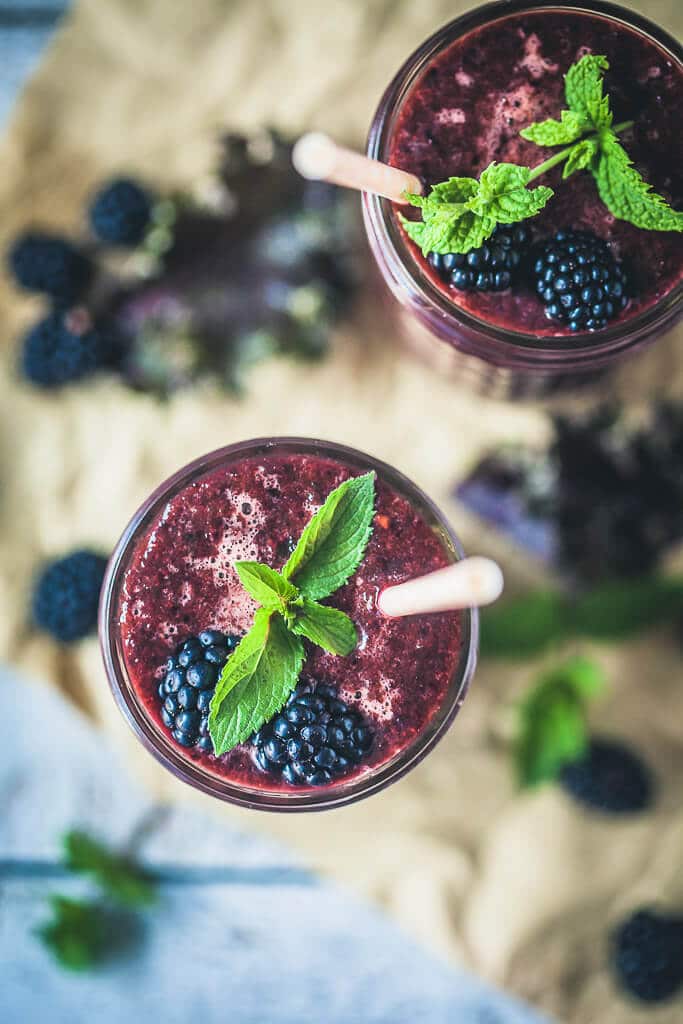 A Quick and Healthy drink, this Blackberry Kale Smoothie is packed full of vitamins and antioxidants, dairy-free and vegan! | www.vibrantplate.com