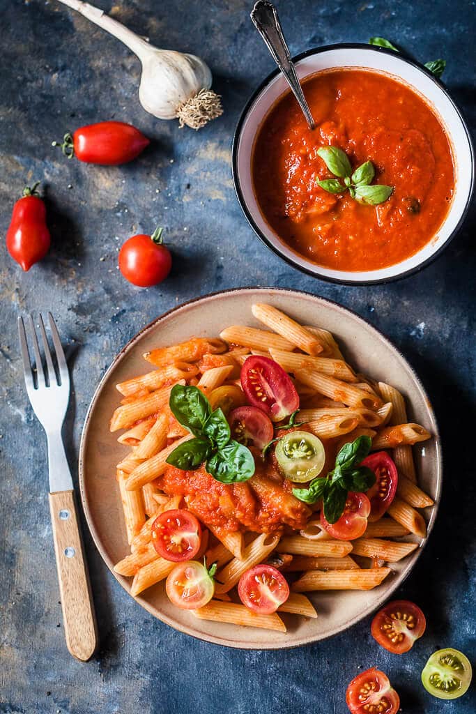 The recipe for this Dairy-Free and Vegan Pasta in Fresh Tomato Sauce is quick and easy, just perfect for a lazy summer day. | www.vibrantplate.com