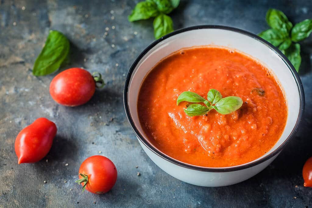 This simple Tomato Pasta Sauce is the perfect base for all your tomato recipes. Gluten-free and Vegan! | www.vibrantplate.com