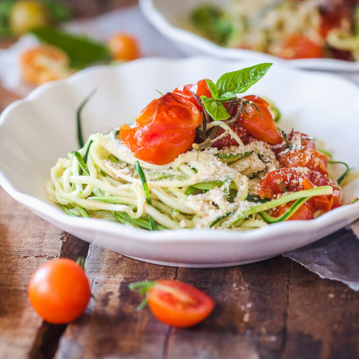 Cherry Tomato Zucchini Noodles are a light & delicious low-carb vegan meal with tons of flavor. | www.vibrantplate.com