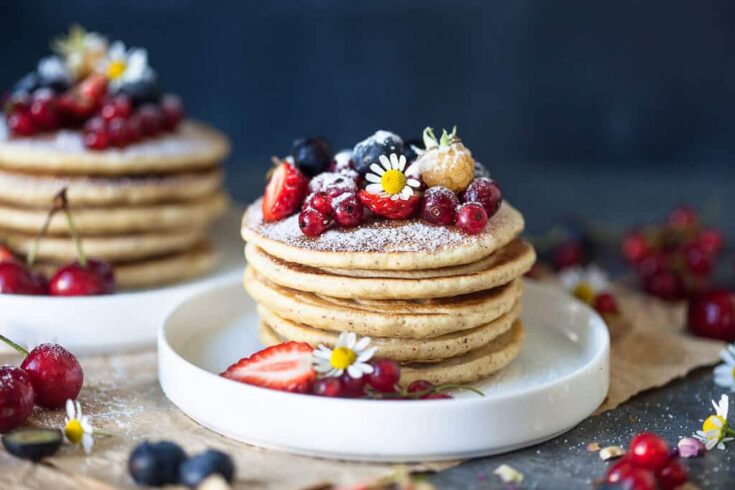 The Softest Almond Oats Pancakes are super easy to make, right in your food processor. Super soft, delicious and dairy-free! | Vibrant Plate