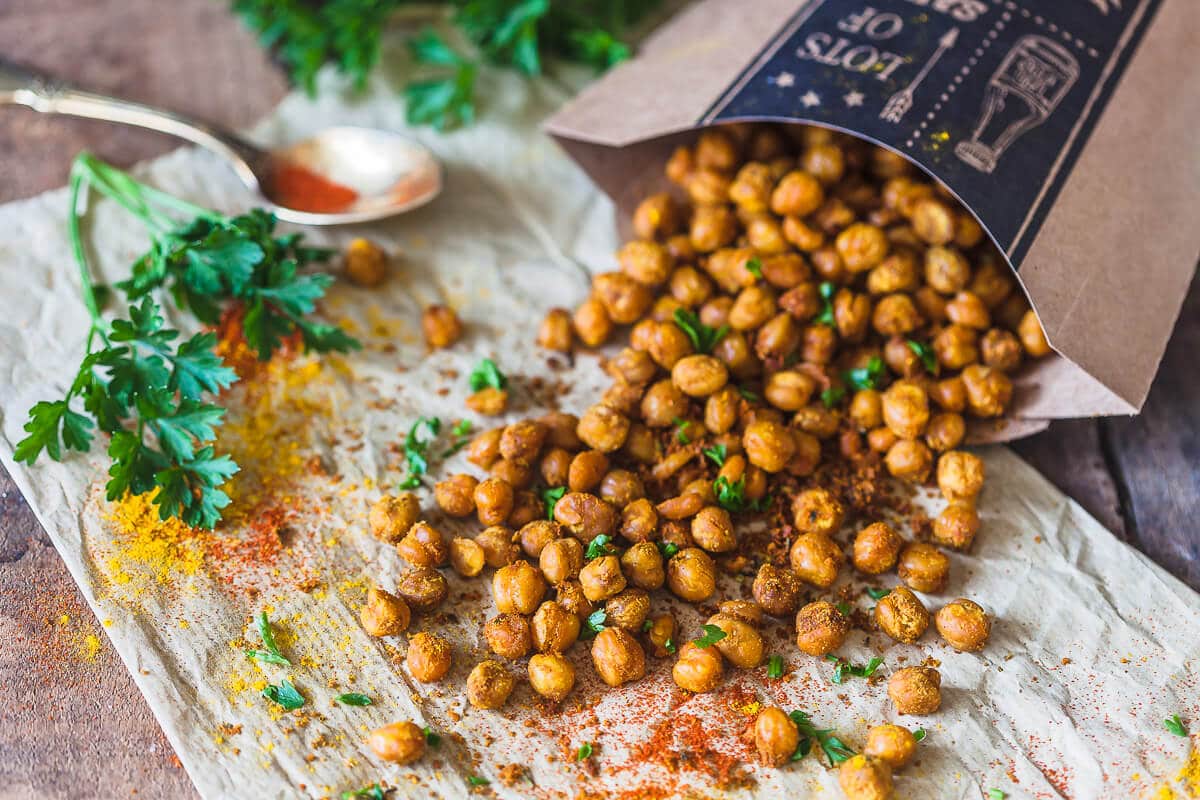 Crispy Turmeric Roasted Chickpeas (Garbanzo Beans) are a great Vegan & Gluten-Free healthy snack or delicious salad topping! | Vibrant Plate