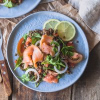 A simple Low-Carb Smoked Salmon Lentil Salad is high in protein and healthy fats. Dairy-free & Gluten-free! | Vibrant Plate