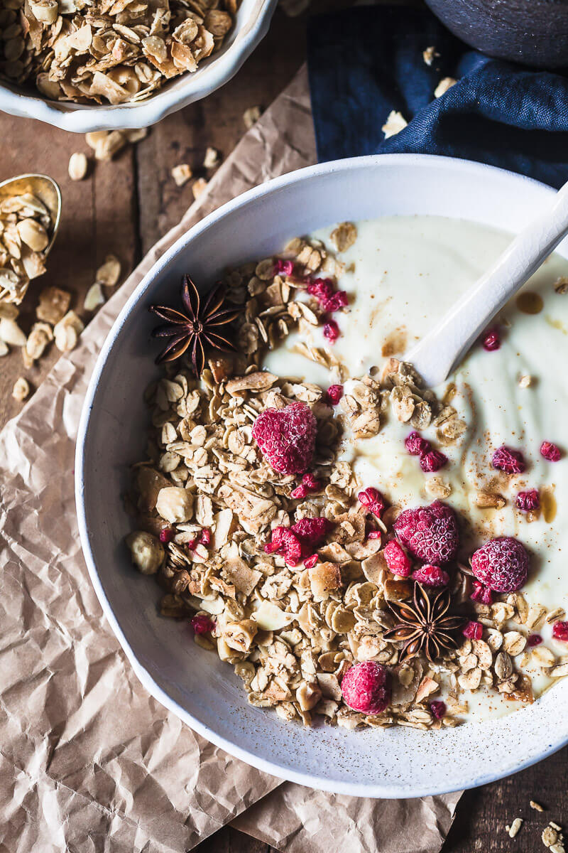 This Gingerbread Hazelnut Granola is simply amazing! Packed full of festive flavors, vegan & gluten-free, plus it's really easy to make. | Vibrant Plate