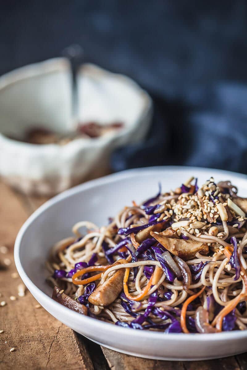 This Purple Cabbage Chicken Lo Mein is delicious and easy to make in just 15 minutes. Make a healthier version right at home! | Vibrant Plate