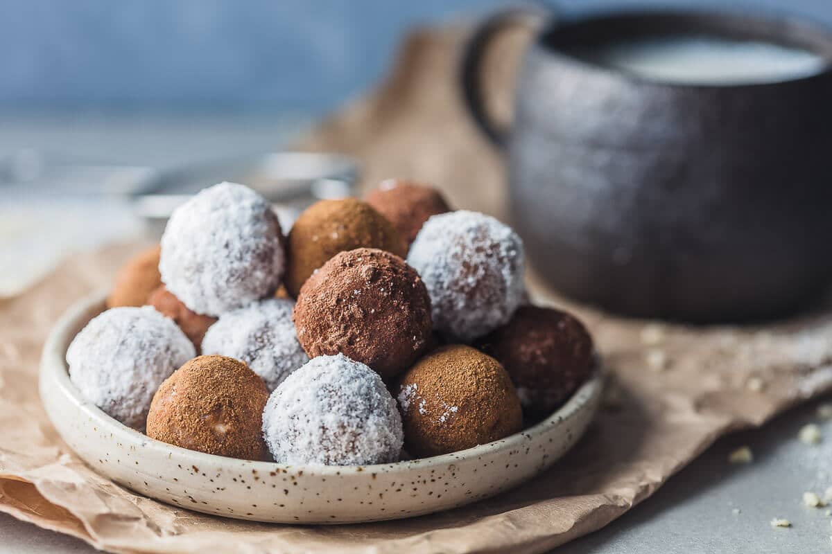 No-bake Almond Pulp Energy Bites are just perfect for using up leftover almonds from almond milk. Vegan & Gluten-Free! | Vibrant Plate