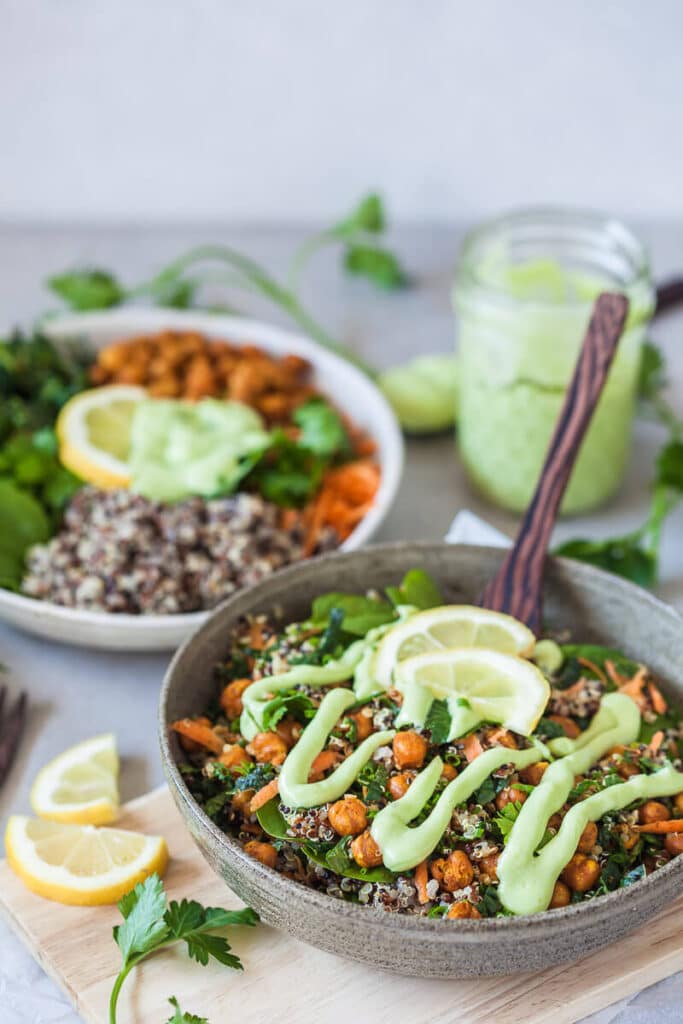Chickpeas Kale Quinoa Buddha Bowl {Vegan} Vibrant plate