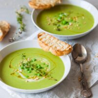 5-ingredient Green Vegan Pea Soup