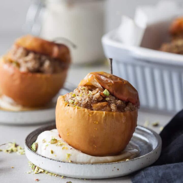 Vegan Cinnamon Baked Apples