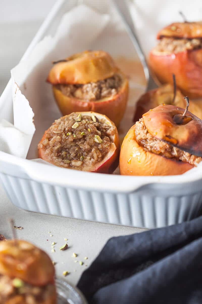 These Vegan Cinnamon Baked Apples are a classic Fall dessert, made vegan and suitable for a plant-based diet. | Vibrant Plate