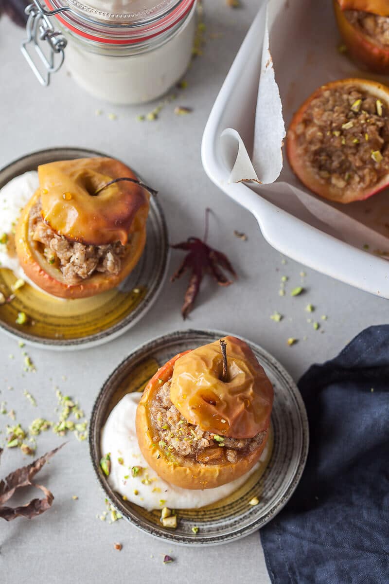 These Vegan Cinnamon Baked Apples are a classic Fall dessert, made vegan, and suitable for a plant-based diet. | Vibrant Plate