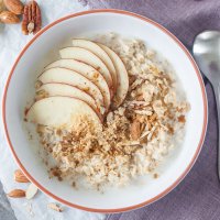 Sugar-Free Apple & Crunchy Nuts Overnight Oatmeal