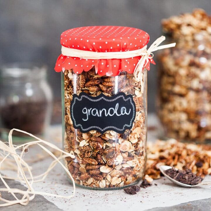 Healthy Dark Chocolate Breakfast Granola