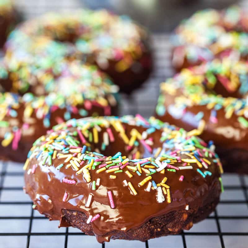 Healthy Vegan Chocolate Donuts