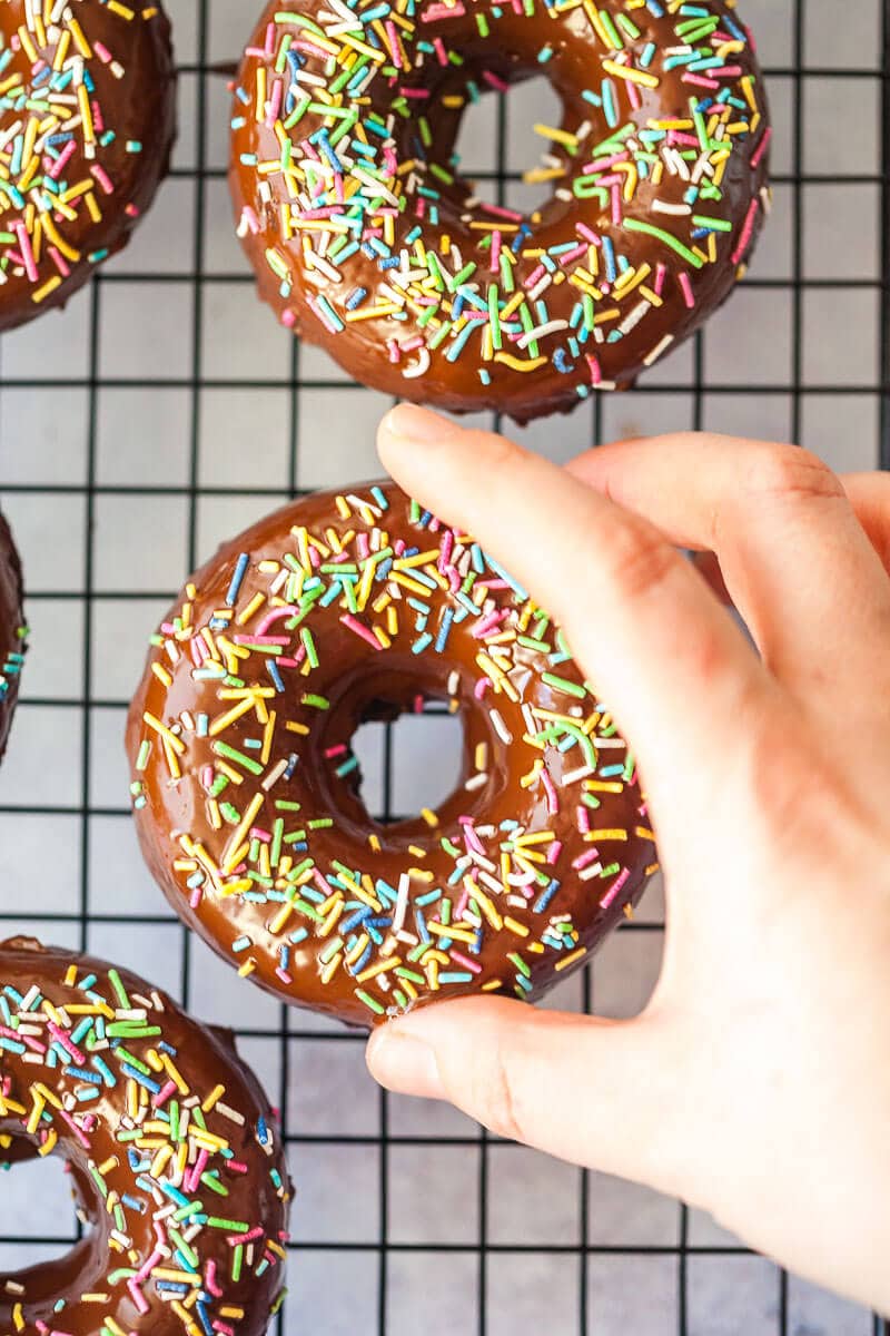 Healthy Vegan Chocolate Donuts