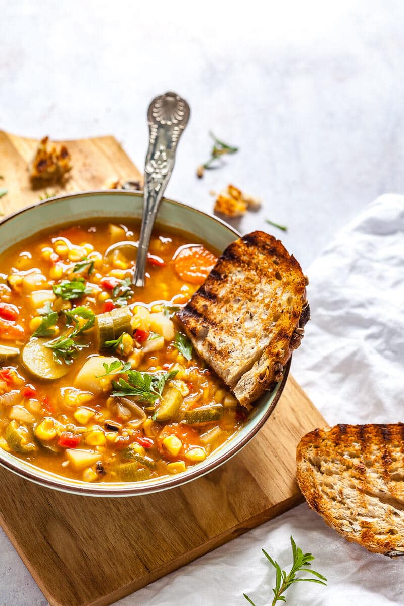 Vegan Roasted Corn and Pepper Soup