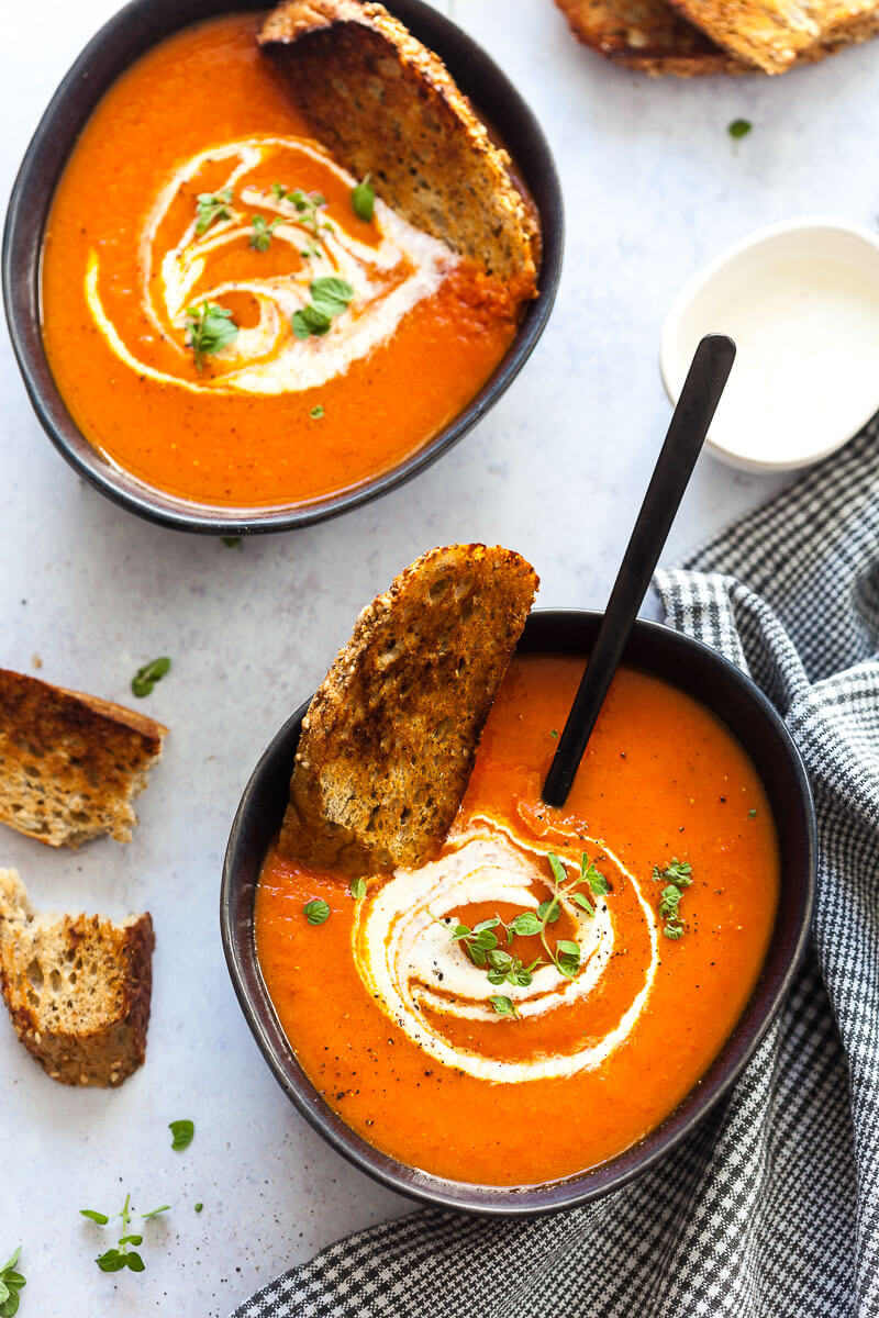 Easy Vegan Tomato Soup Recipe