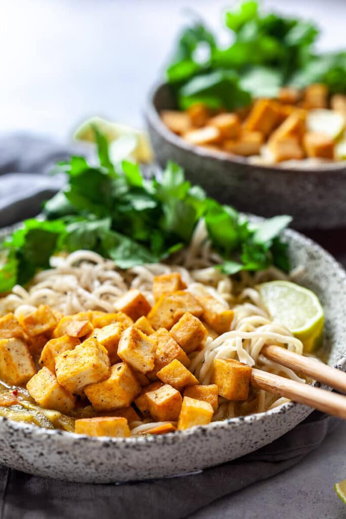 Easy Vegan Tofu Curry Ramen