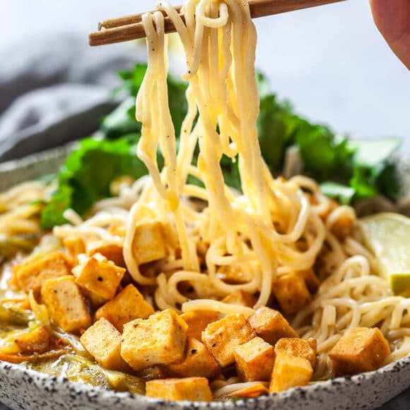 Easy Vegan Tofu Curry Ramen Vibrant plate