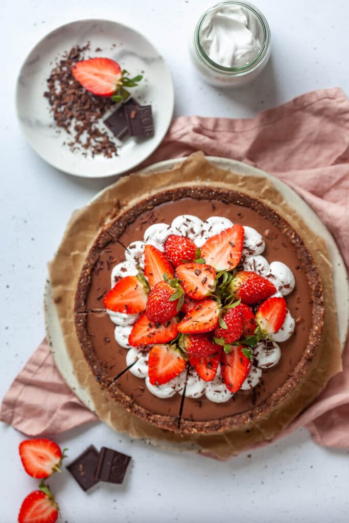 No-Bake Vegan Chocolate Pie