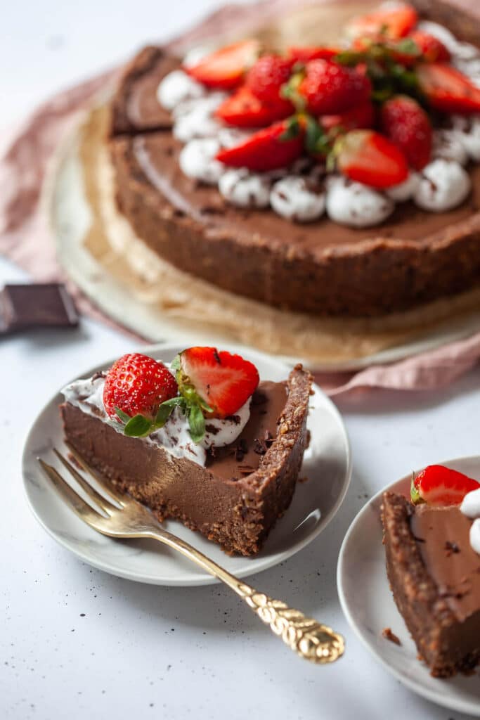 No-Bake Vegan Chocolate Pie