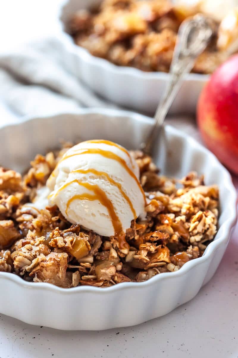 Easy Vegan Apple Crisp