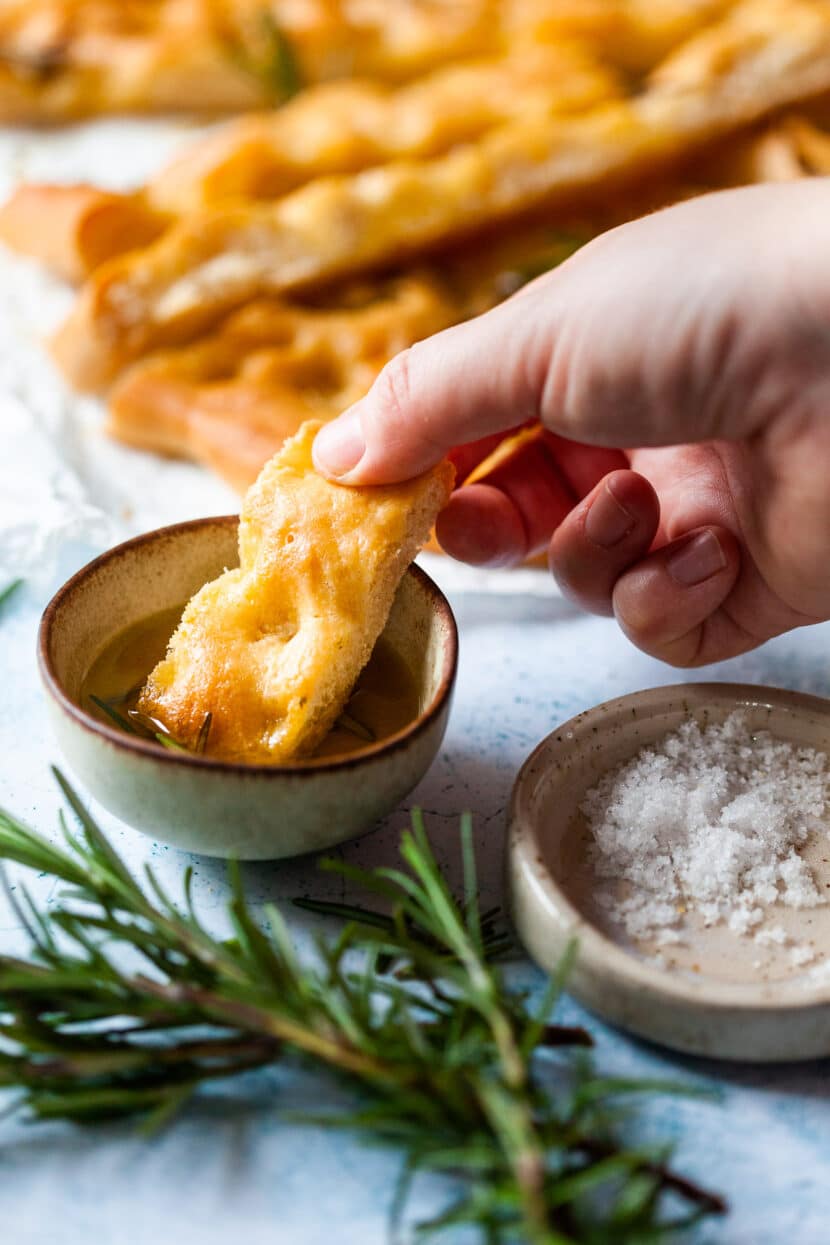 Easy Rosemary Focaccia Bread