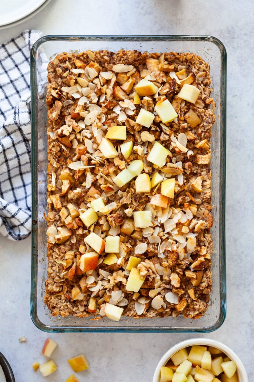 Vegan Baked Oatmeal with Apples