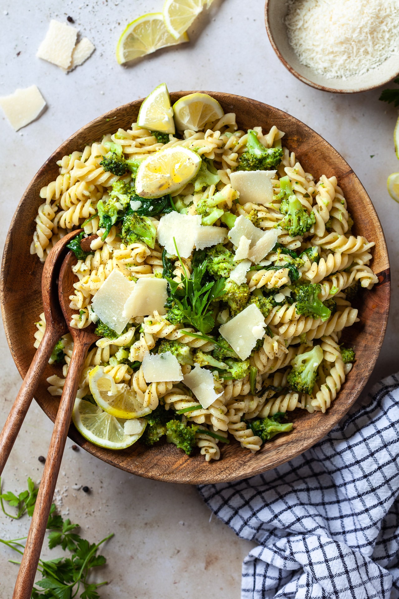 Easy Lemon Broccoli Pasta