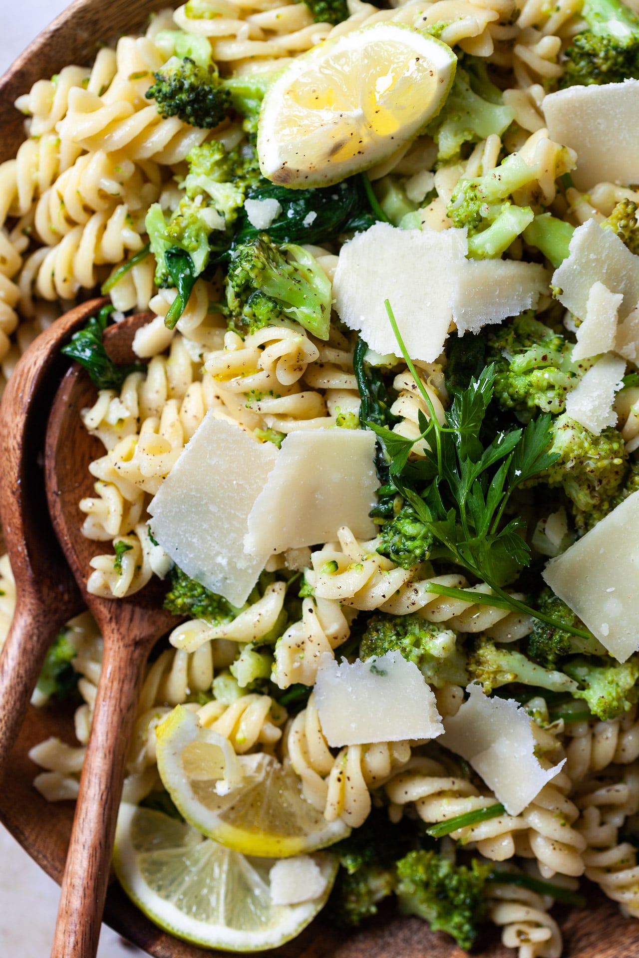 Easy Lemon Broccoli Pasta