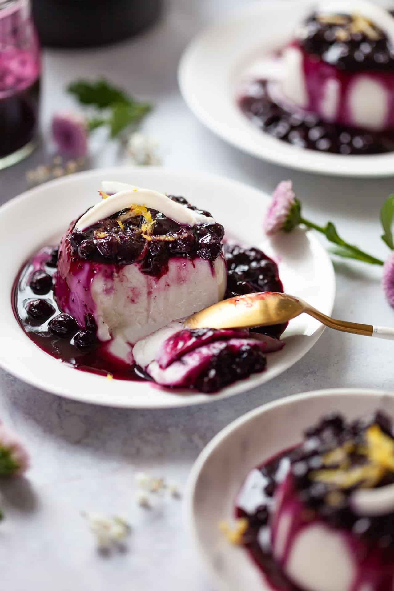 Vegan Panna Cotta with Blueberries