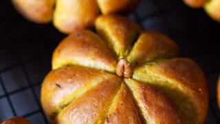 Vegan Pumpkin Bread Rolls Recipe