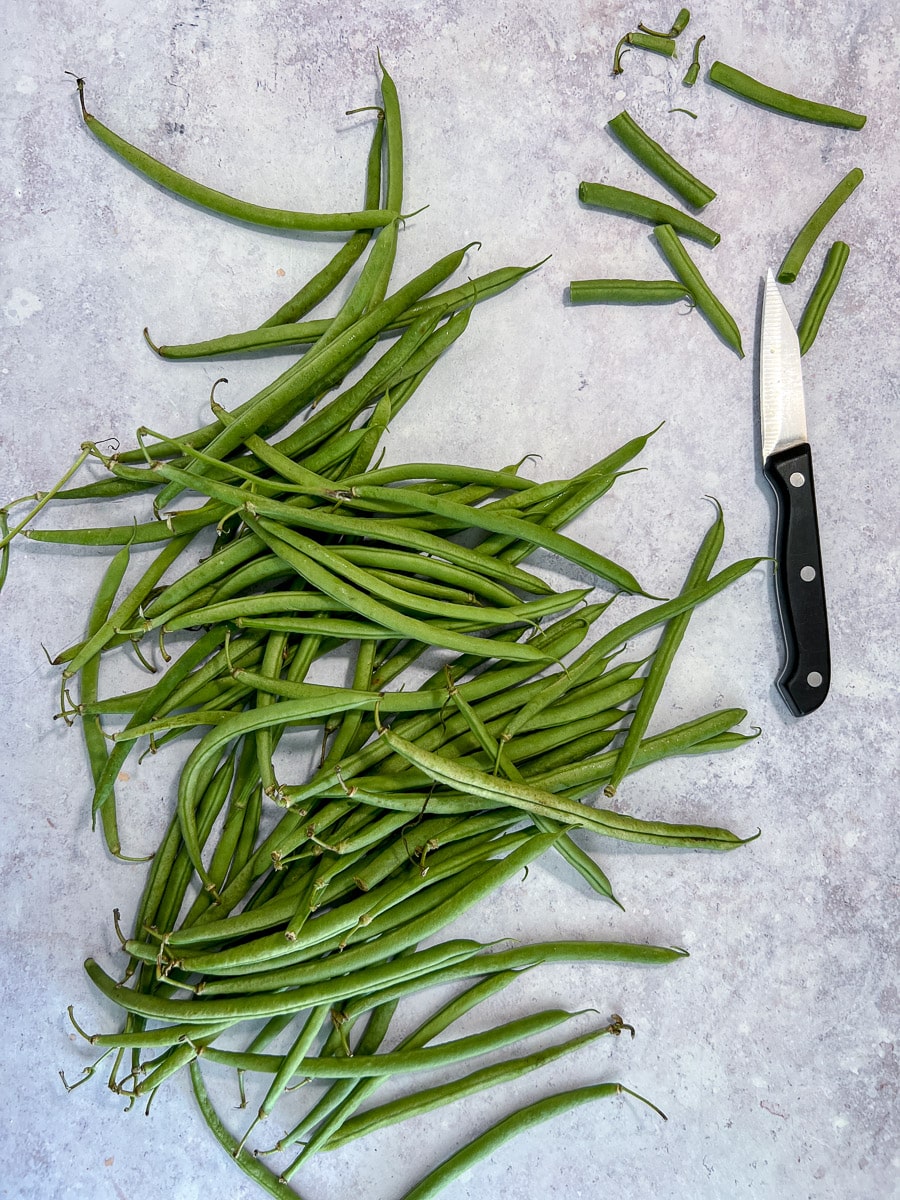 How to make the best garlic green beans