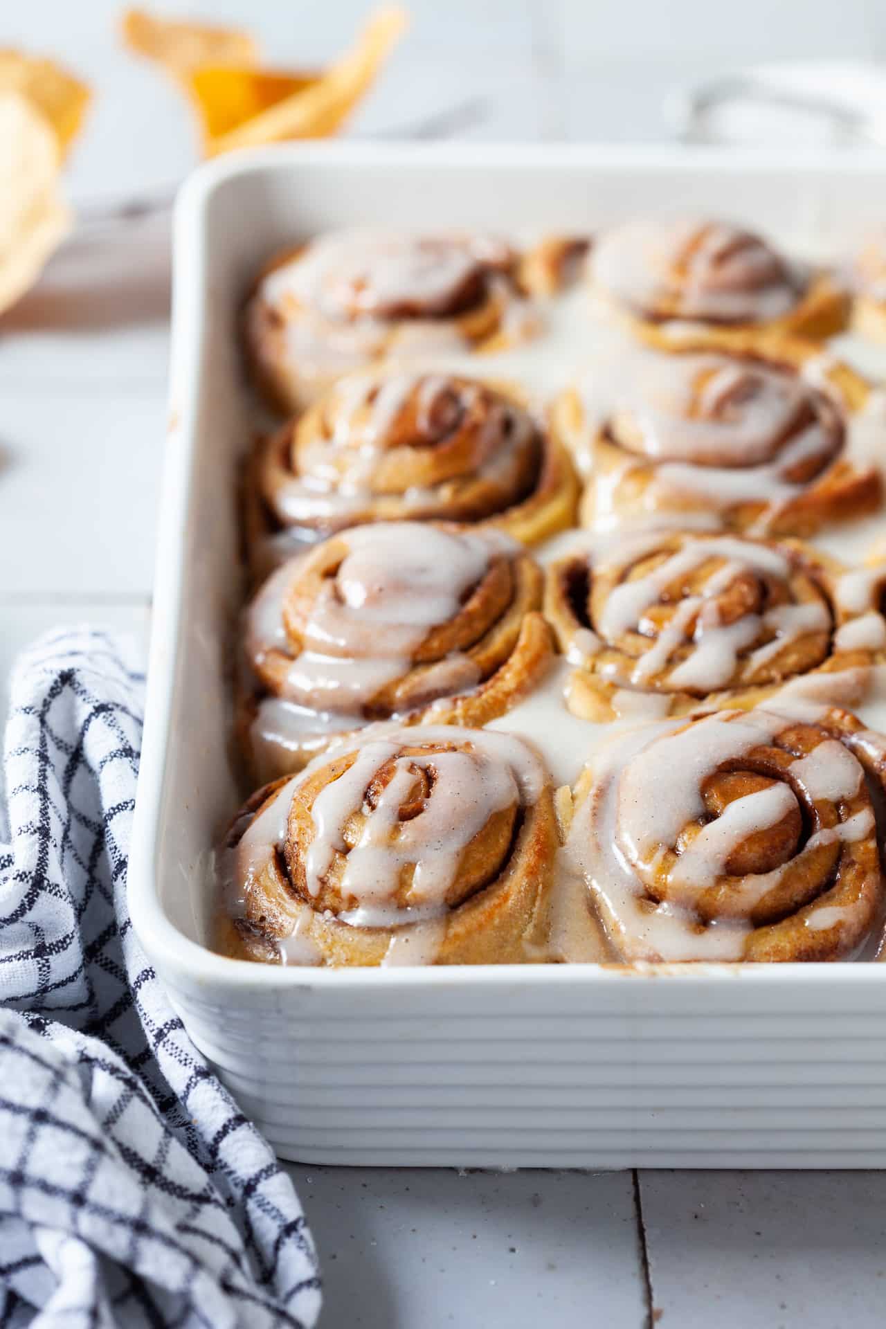 Vegan Pumpkin Spice Cinnamon Rolls