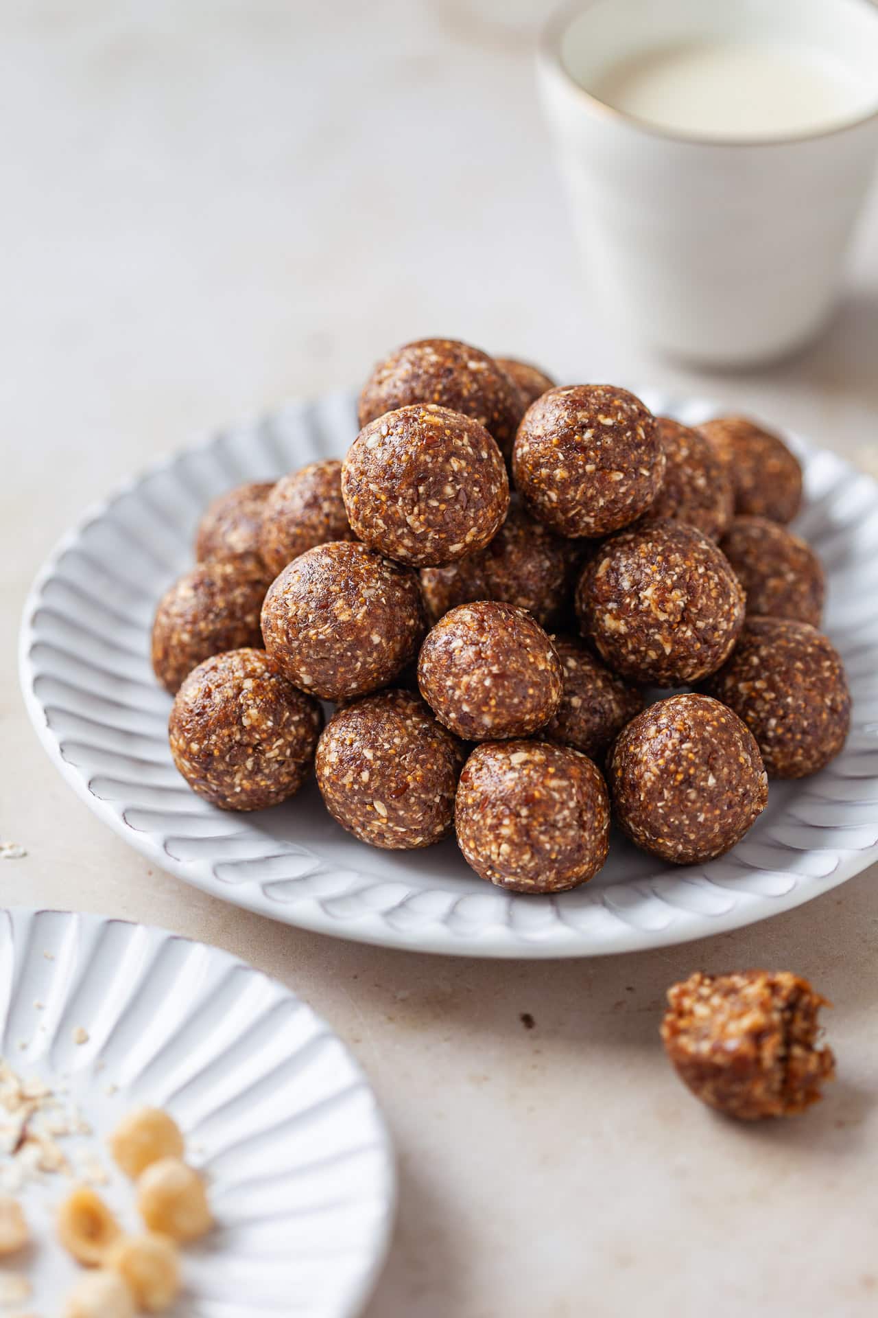 Apricot Fig and Nut Energy Bites