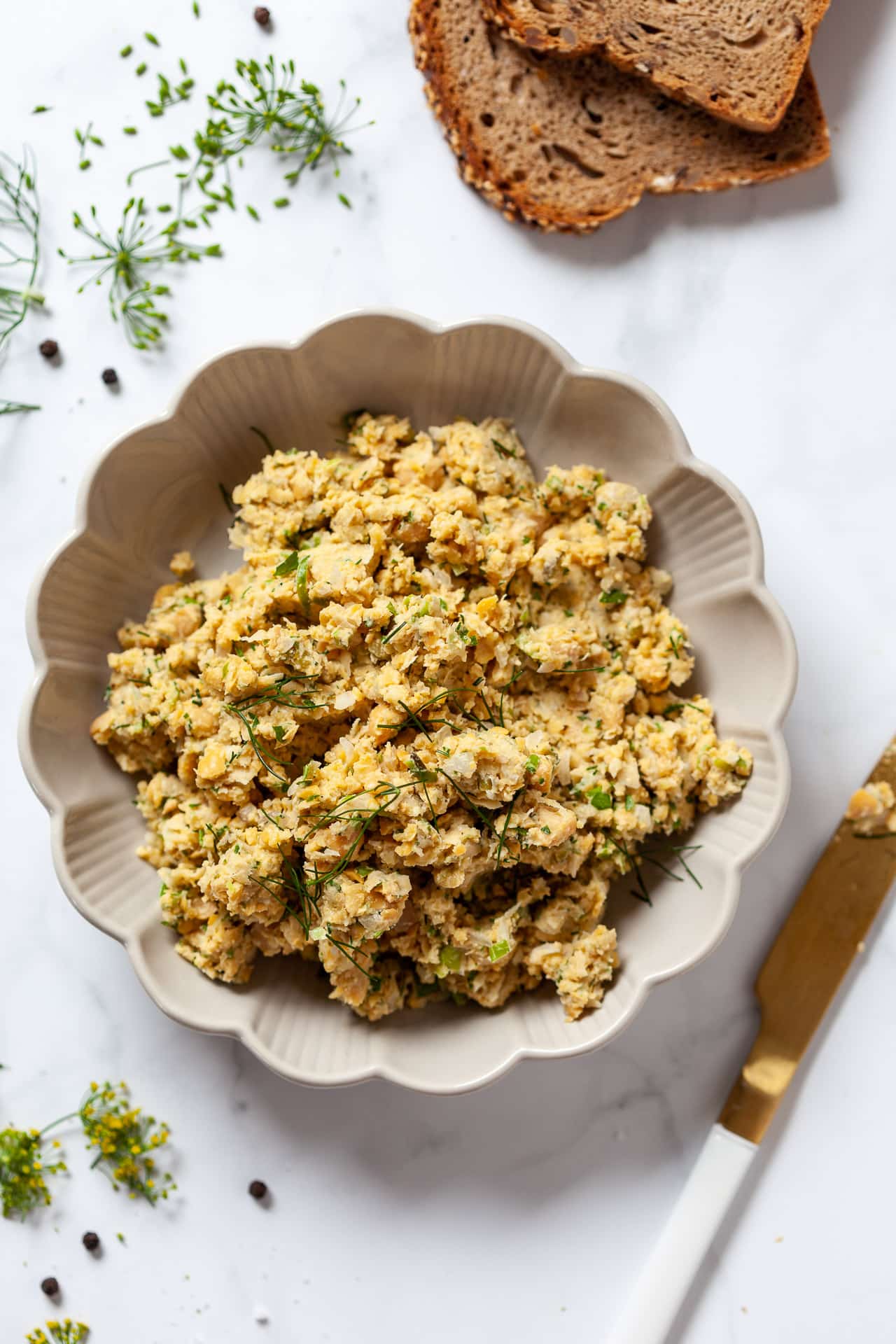 Easy Chickpea Salad Spread