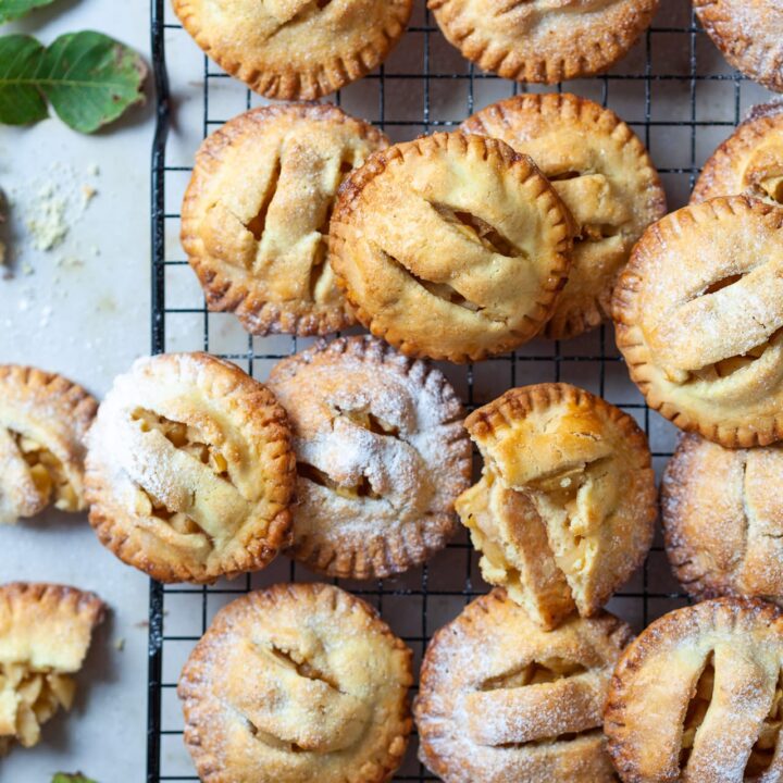 Homemade Apple Hand Pies