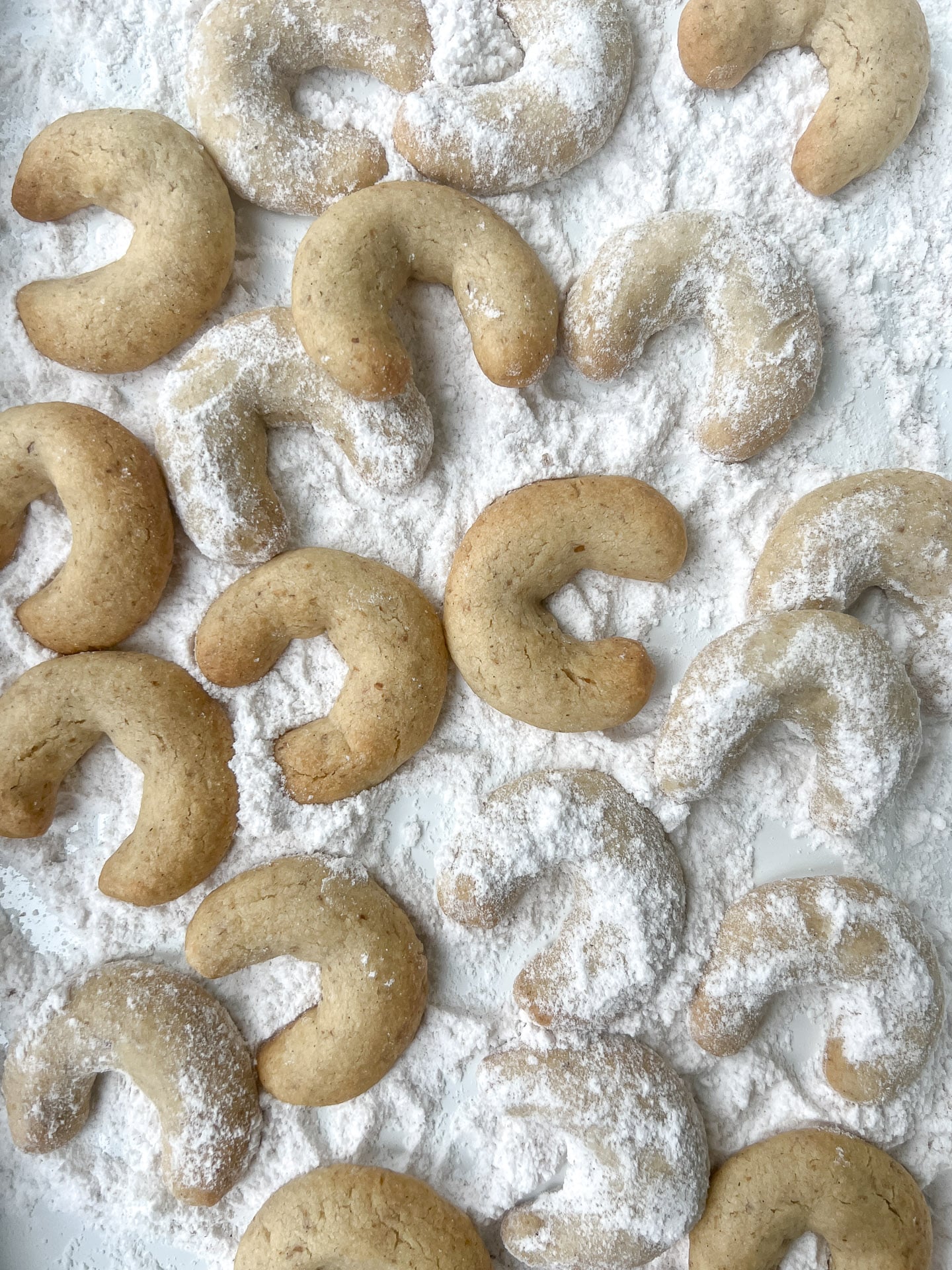 How to make Vegan Vanilla Crescent Cookies Vanillekipferl