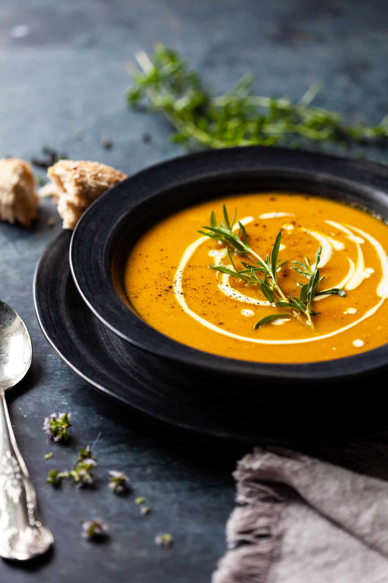 Vegan Roasted Carrot Soup